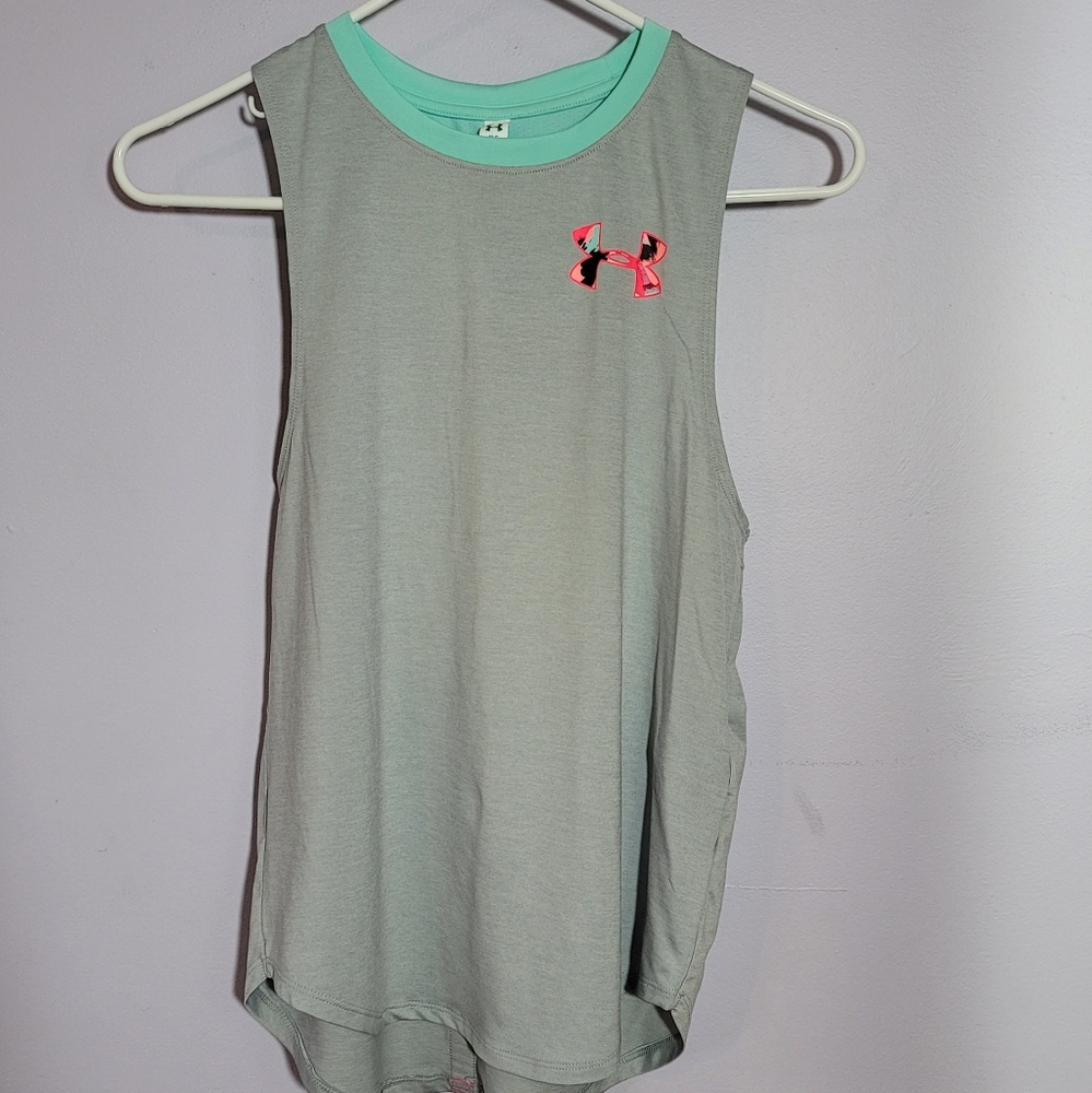 Girls under armour tank top euc